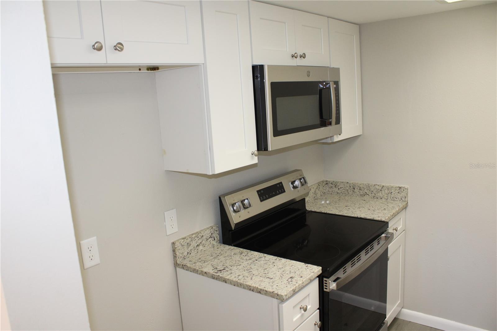 Image 15 of 17 For 4725 Joseph Court 233
