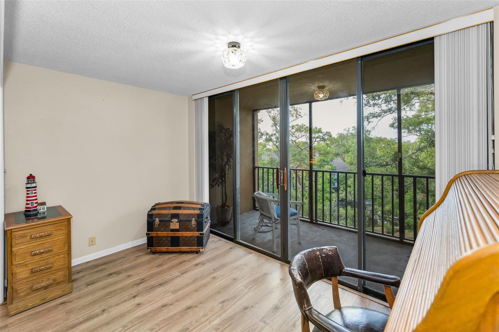 Image 19 of 60 For 3062 Eastland Boulevard 402