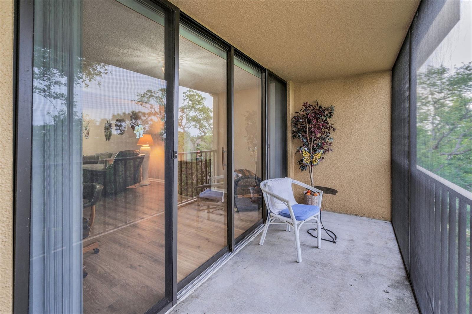 Image 27 of 60 For 3062 Eastland Boulevard 402