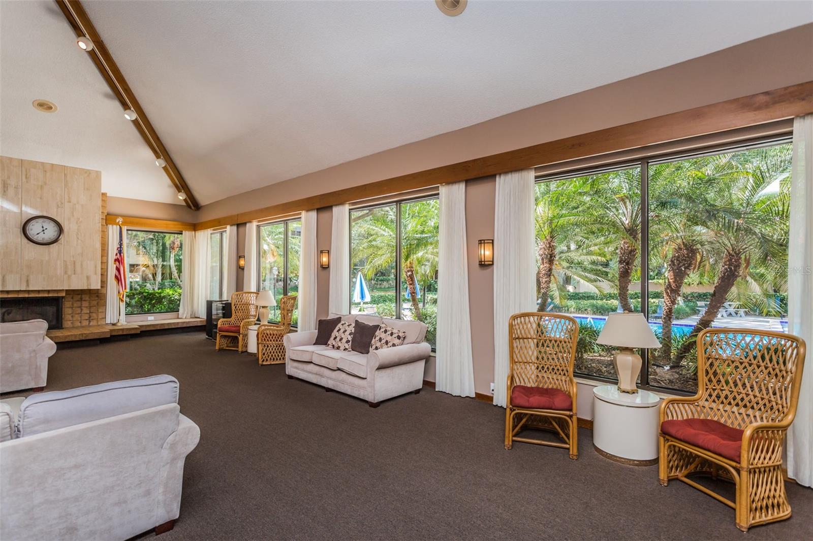 Image 55 of 60 For 3062 Eastland Boulevard 402