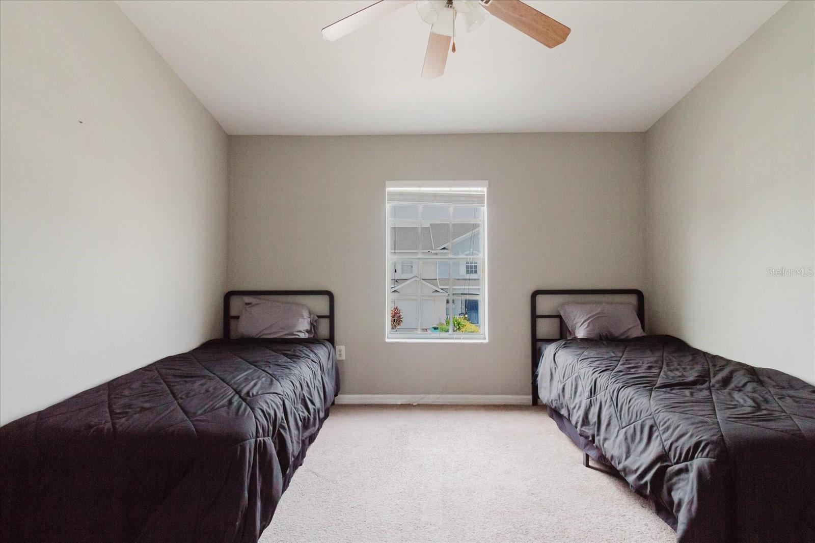 Listing photo id 36 for 6260 Olivedale Drive