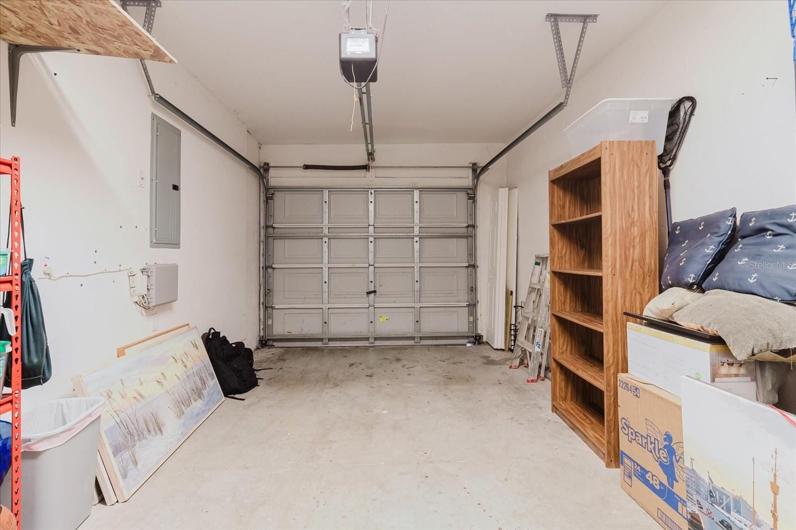 Listing photo id 40 for 6260 Olivedale Drive