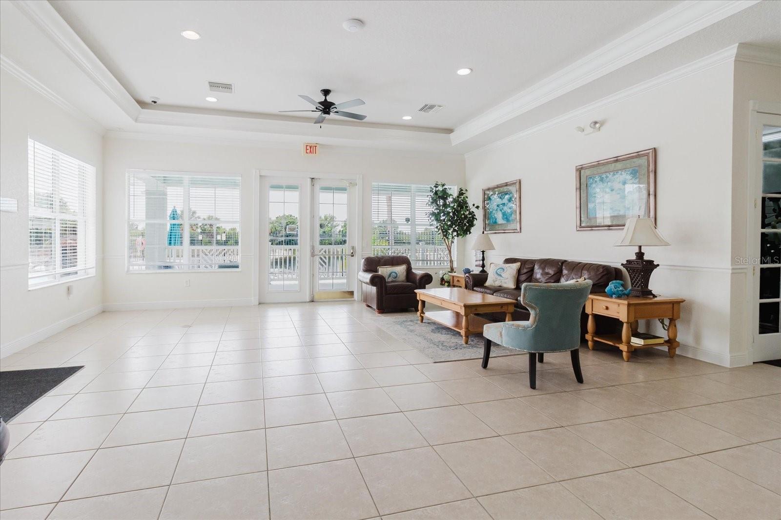 Listing photo id 47 for 6260 Olivedale Drive