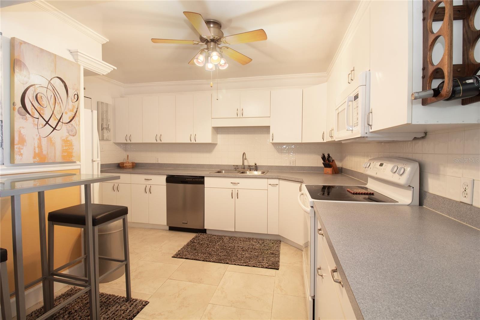 Image 10 of 51 For 1621 Gulf Boulevard 1604