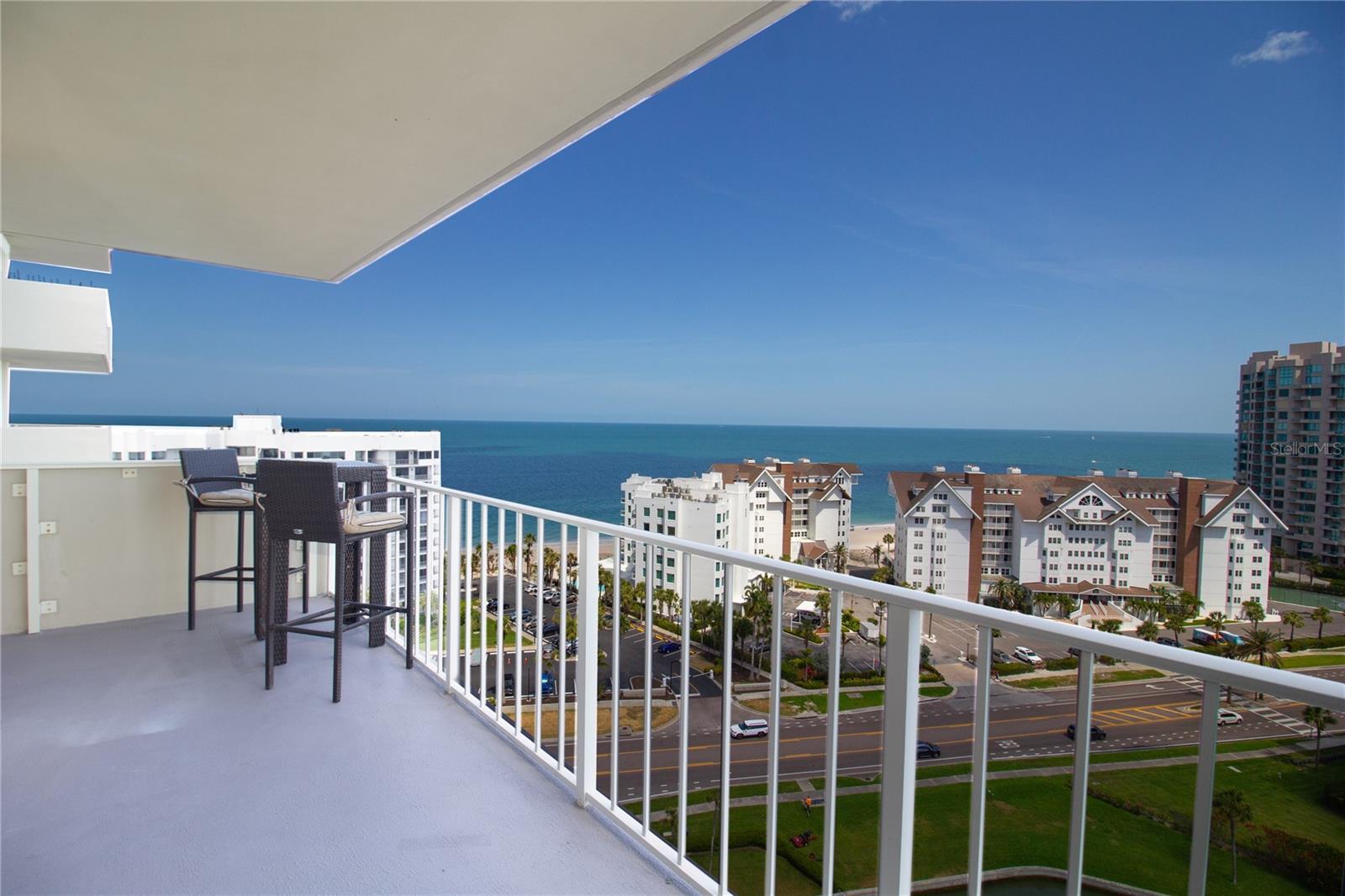 Image 23 of 51 For 1621 Gulf Boulevard 1604