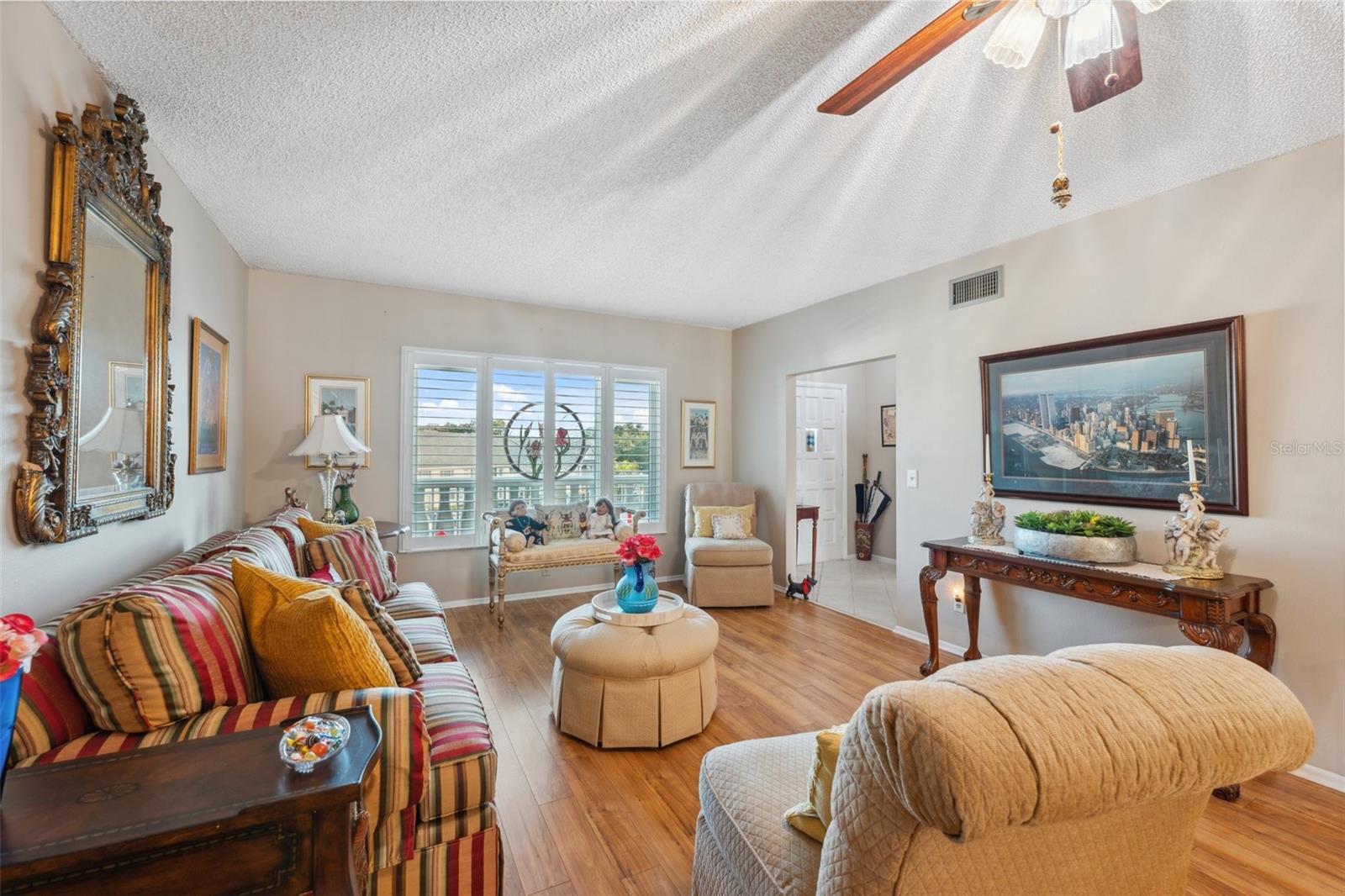 Image 17 of 53 For 2221 Swedish Drive 55