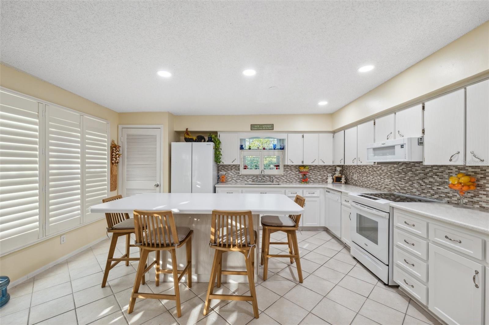 Image 7 of 53 For 2221 Swedish Drive 55