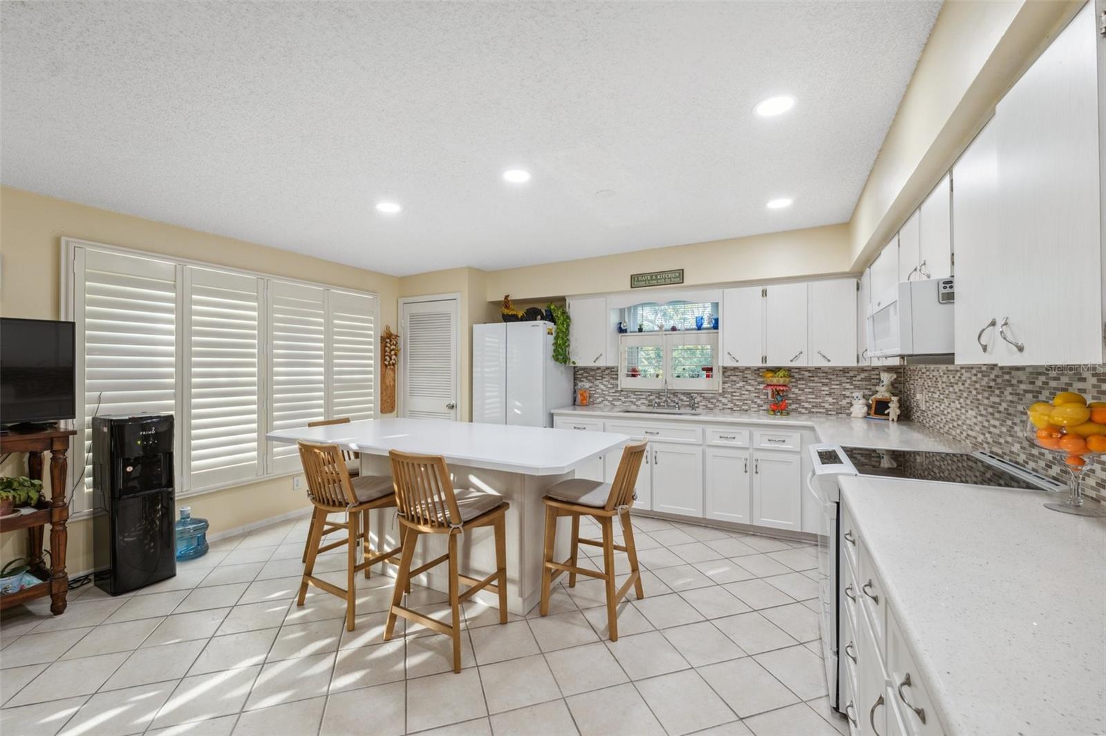 Image 8 of 53 For 2221 Swedish Drive 55