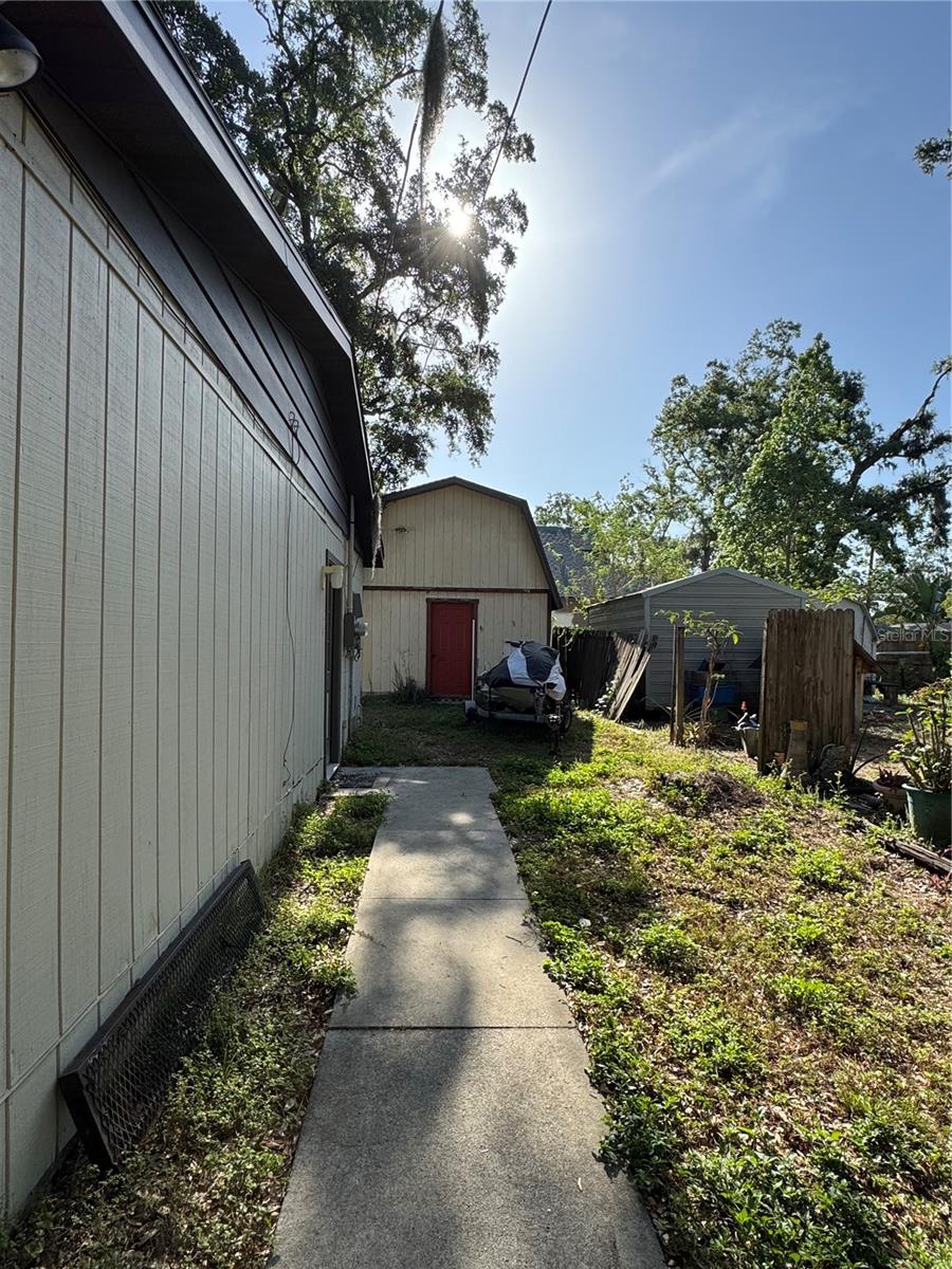 Image 4 of 32 For 1703 Taylor Road