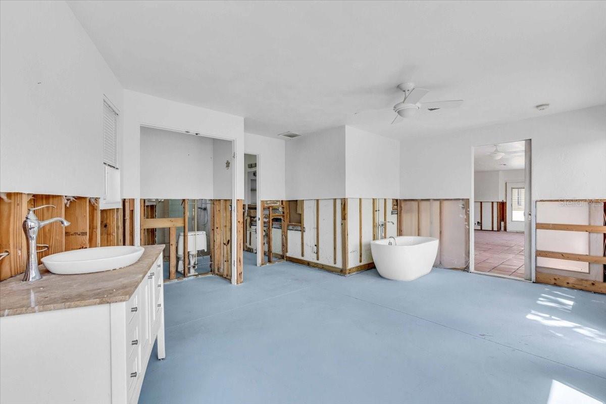 Image 12 of 59 For 396 Avenida Madera