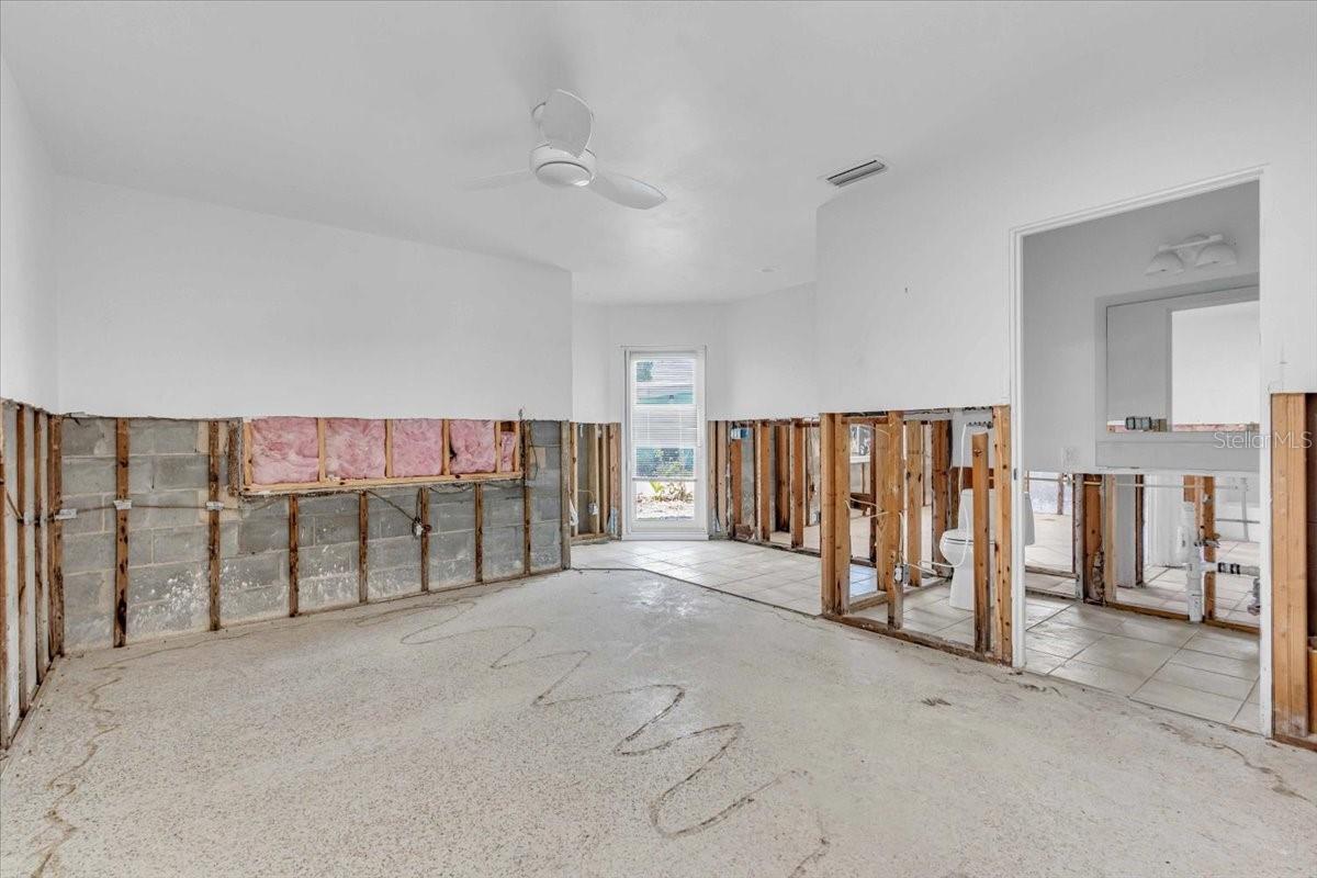 Image 15 of 59 For 396 Avenida Madera