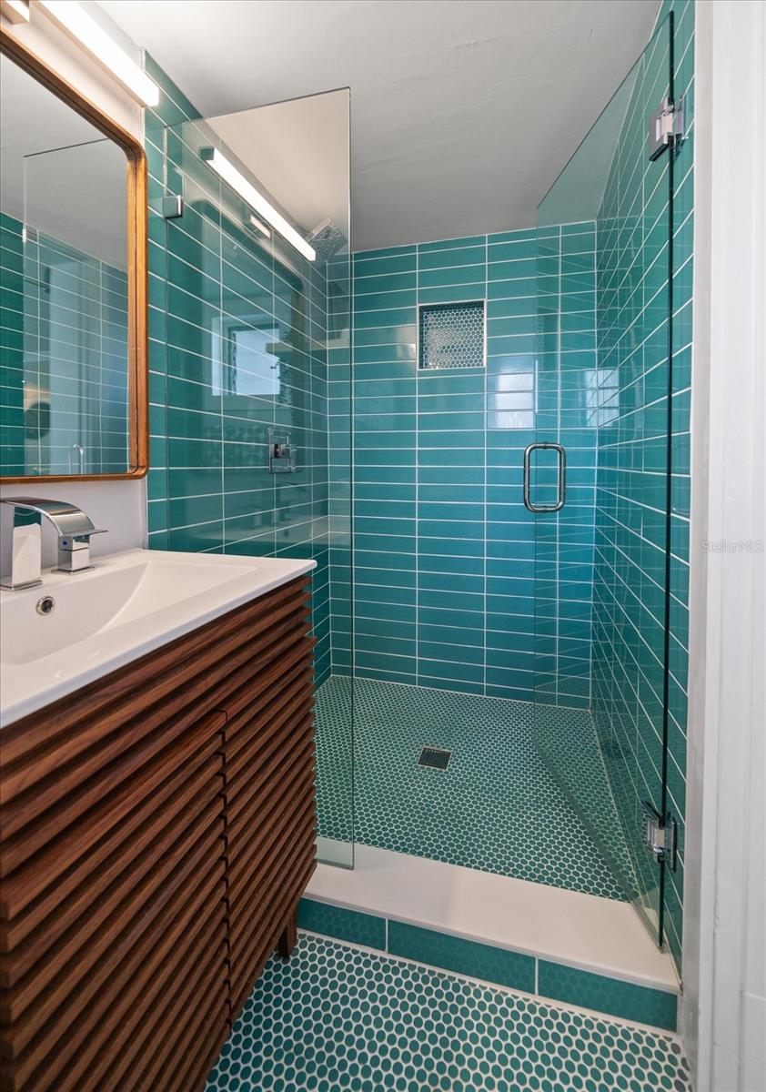 Image 36 of 74 For 4610 Cypress Way S