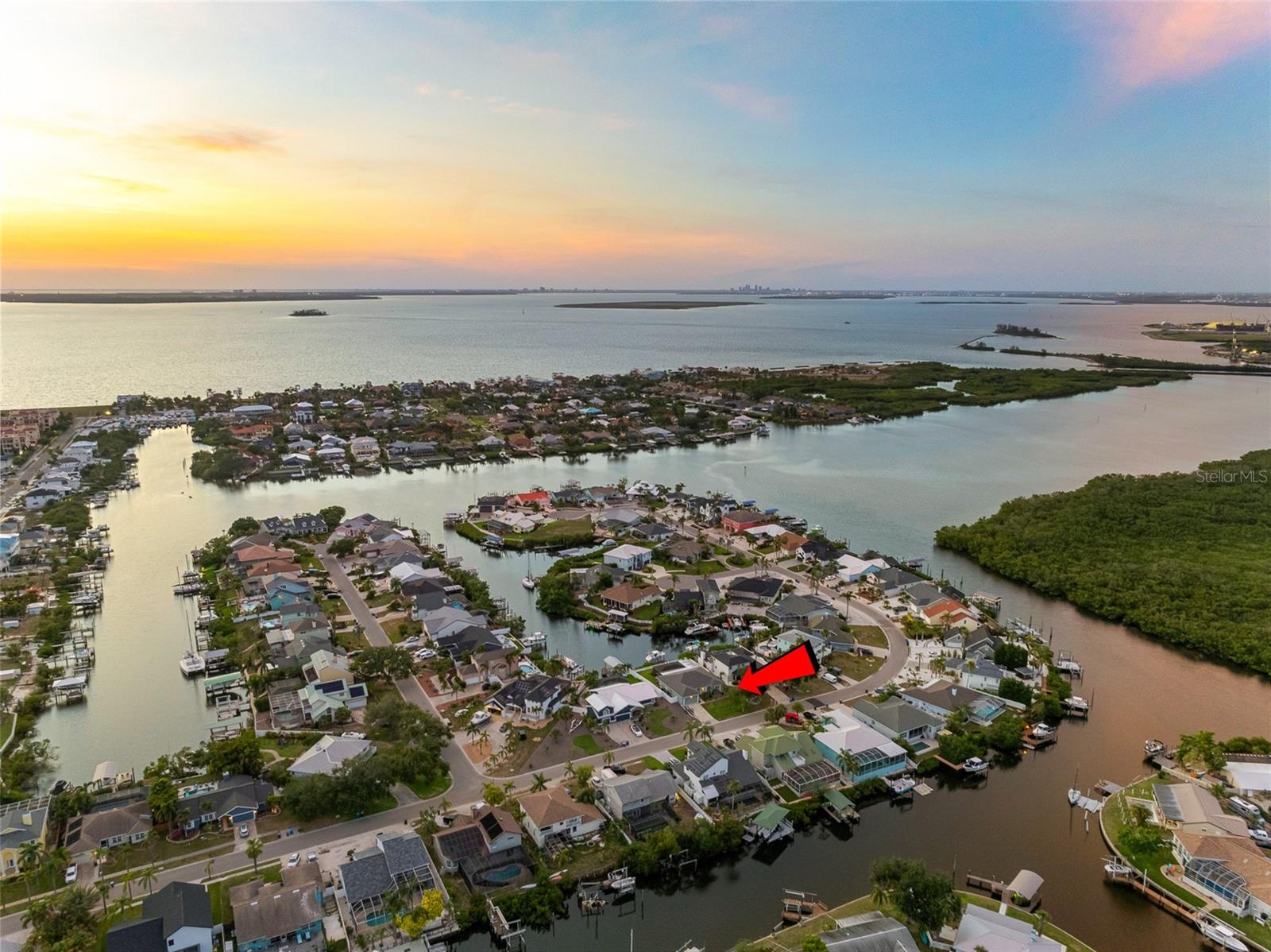 Details for 6604 Dolphin Cove Drive, APOLLO BEACH, FL 33572