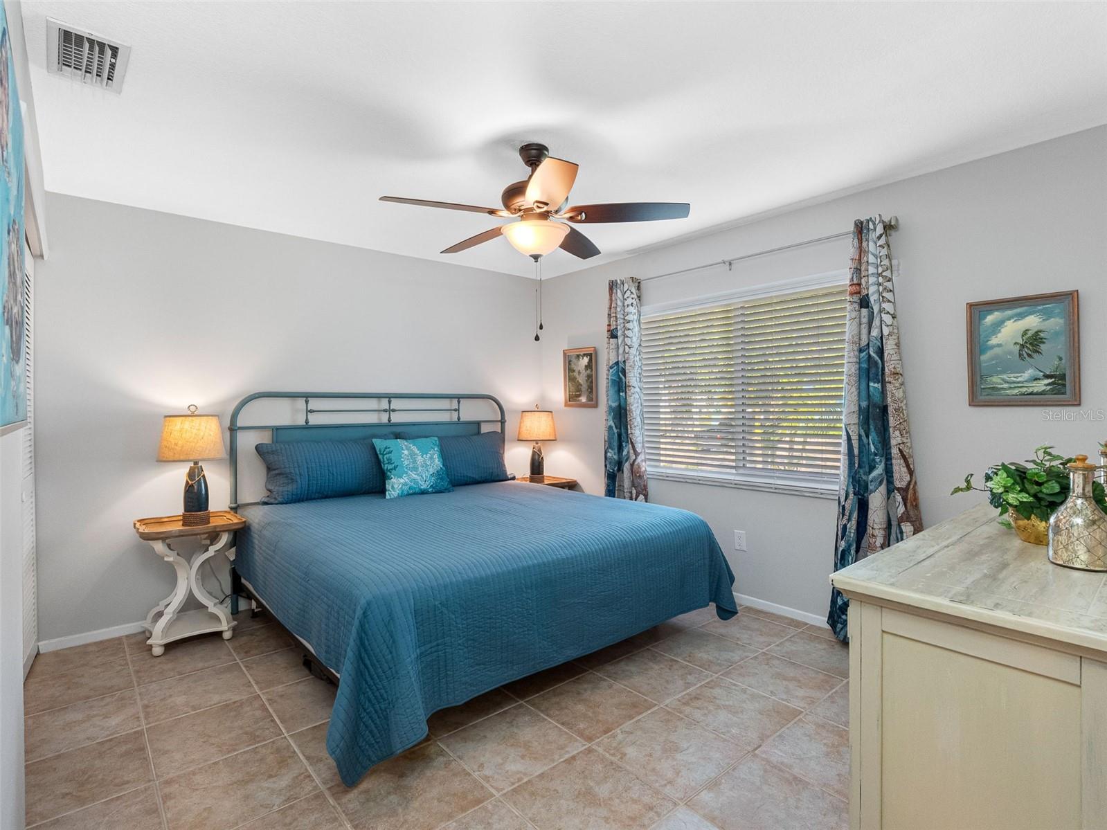 Image 37 of 56 For 6604 Dolphin Cove Drive