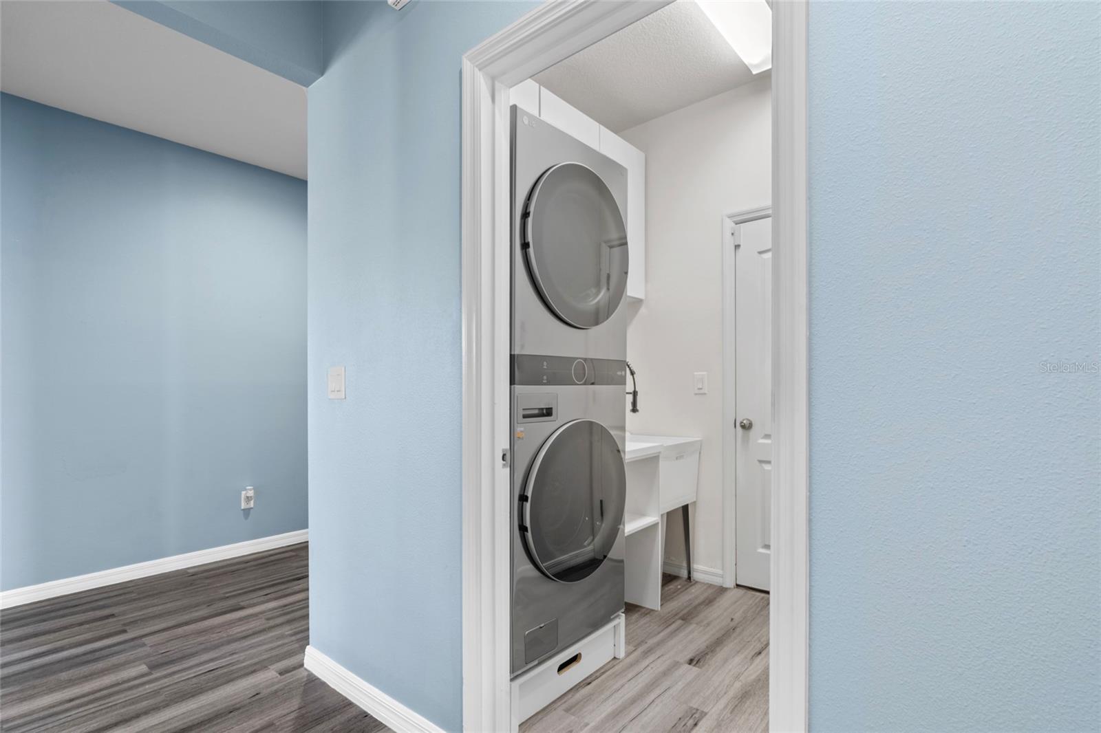 Image 15 of 44 For 9031 Sienna Moss Lane