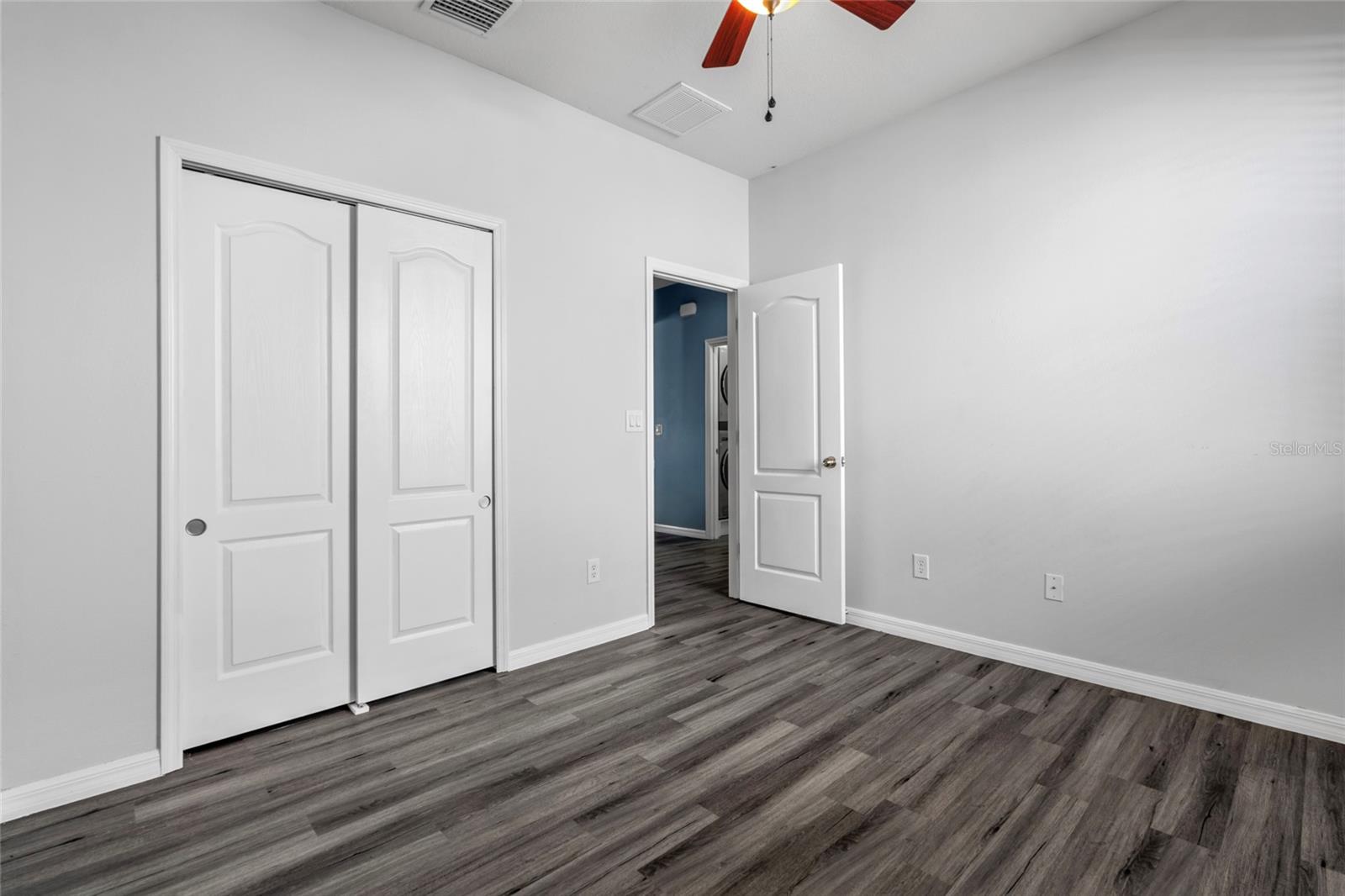 Image 27 of 44 For 9031 Sienna Moss Lane