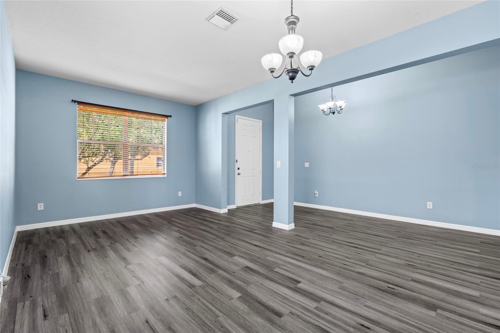 Image 7 of 44 For 9031 Sienna Moss Lane