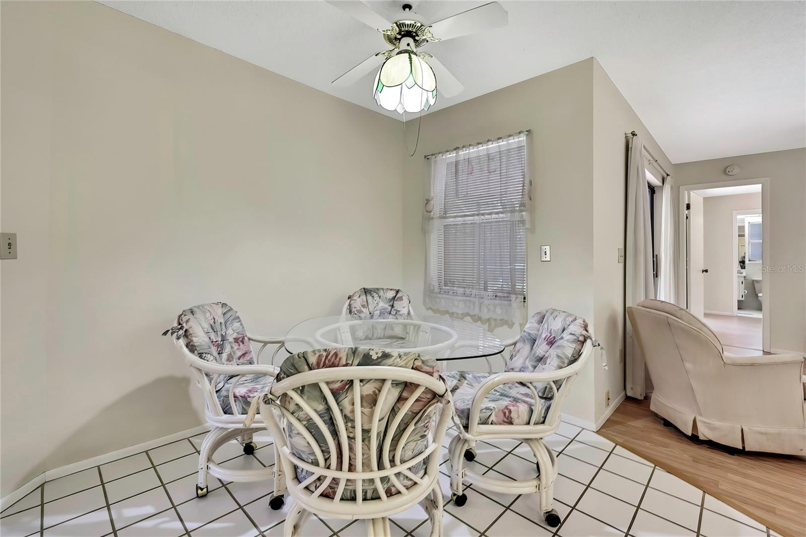 Image 11 of 44 For 5042 Gaston Street