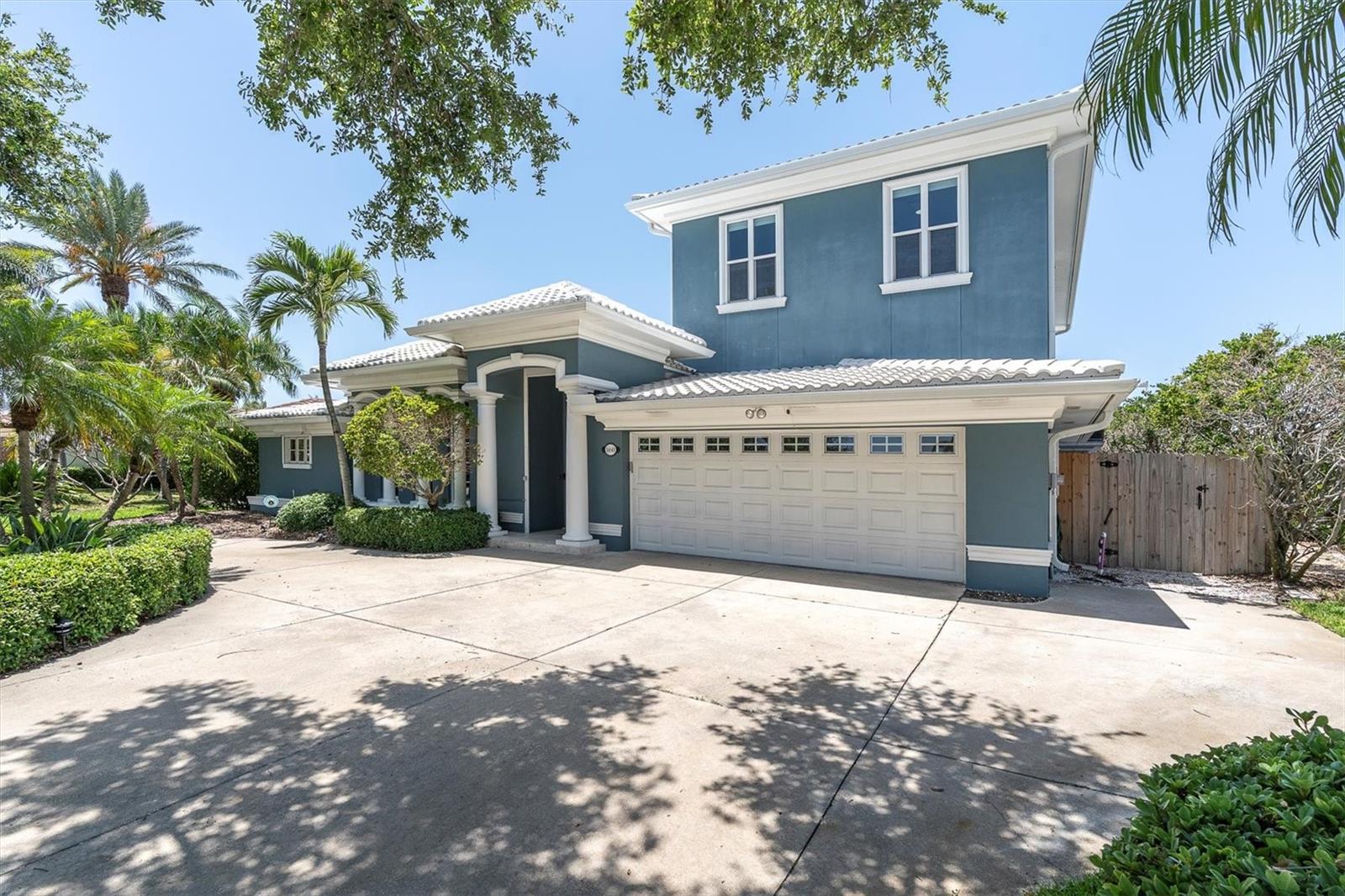 Image 4 of 62 For 860 Harbor Island