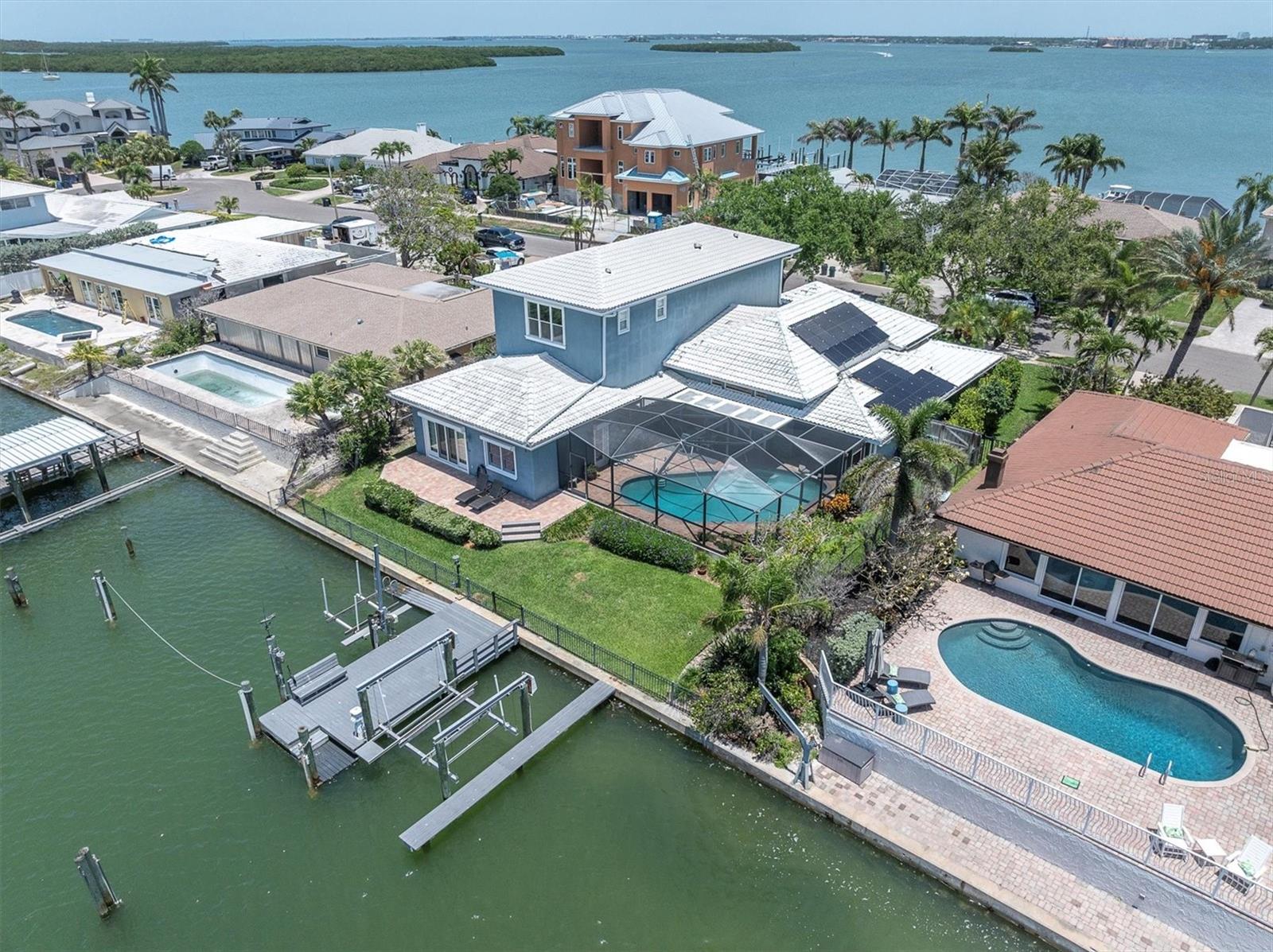 Image 51 of 62 For 860 Harbor Island