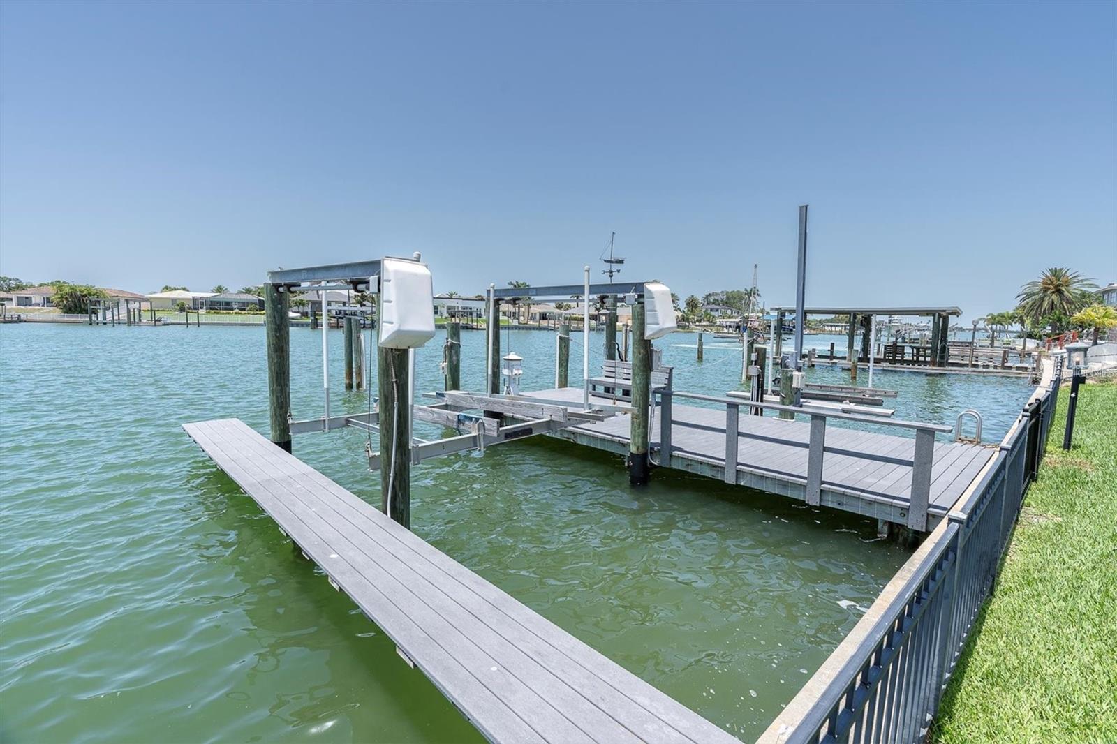 Image 54 of 62 For 860 Harbor Island