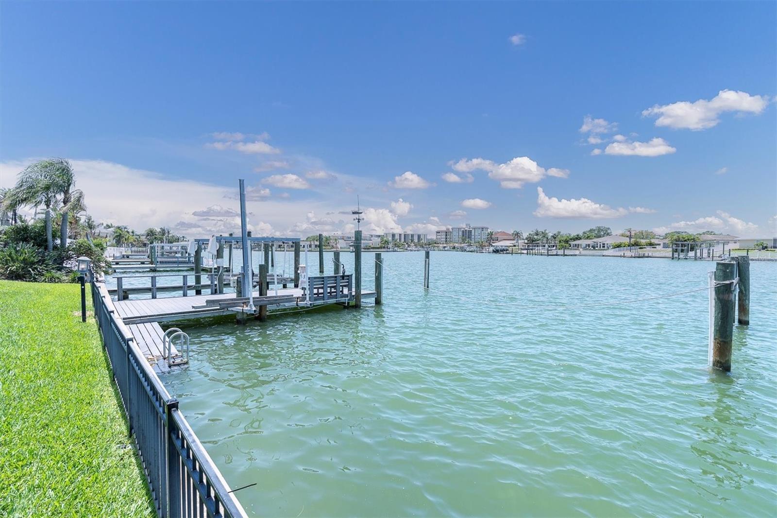 Image 55 of 62 For 860 Harbor Island