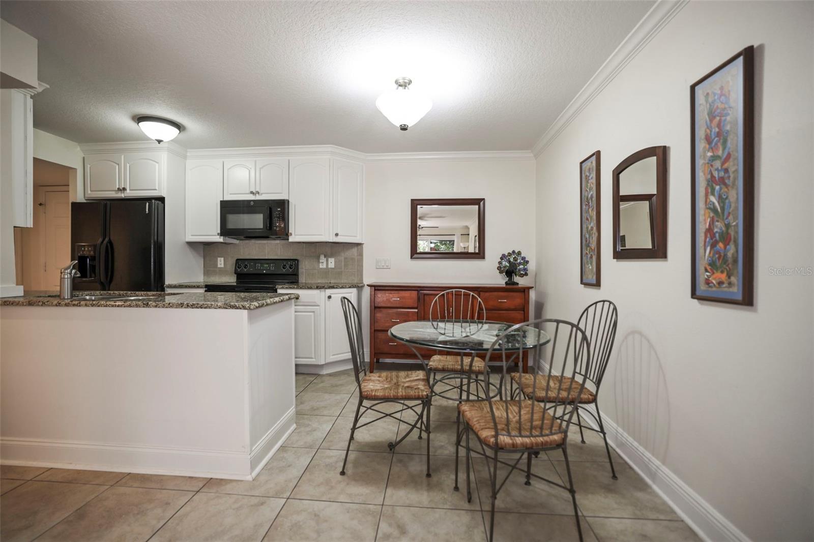 Image 6 of 41 For 950 Broadway  103