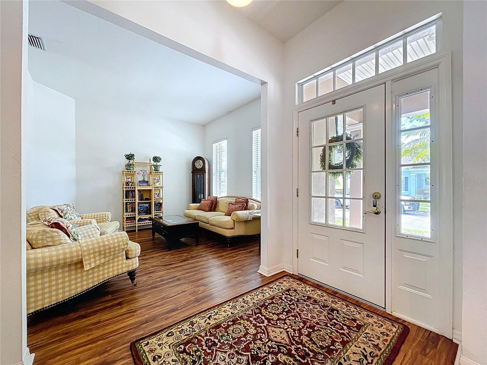 Image 18 of 71 For 10309 Marchmont Court