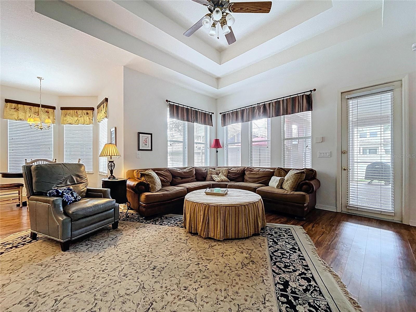 Image 33 of 71 For 10309 Marchmont Court