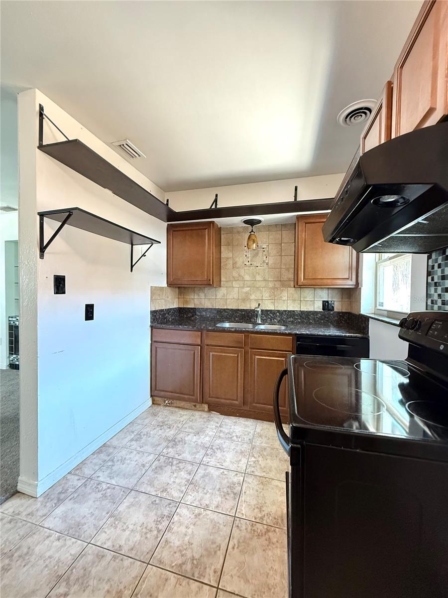 Image 7 of 13 For 412 73rd Avenue