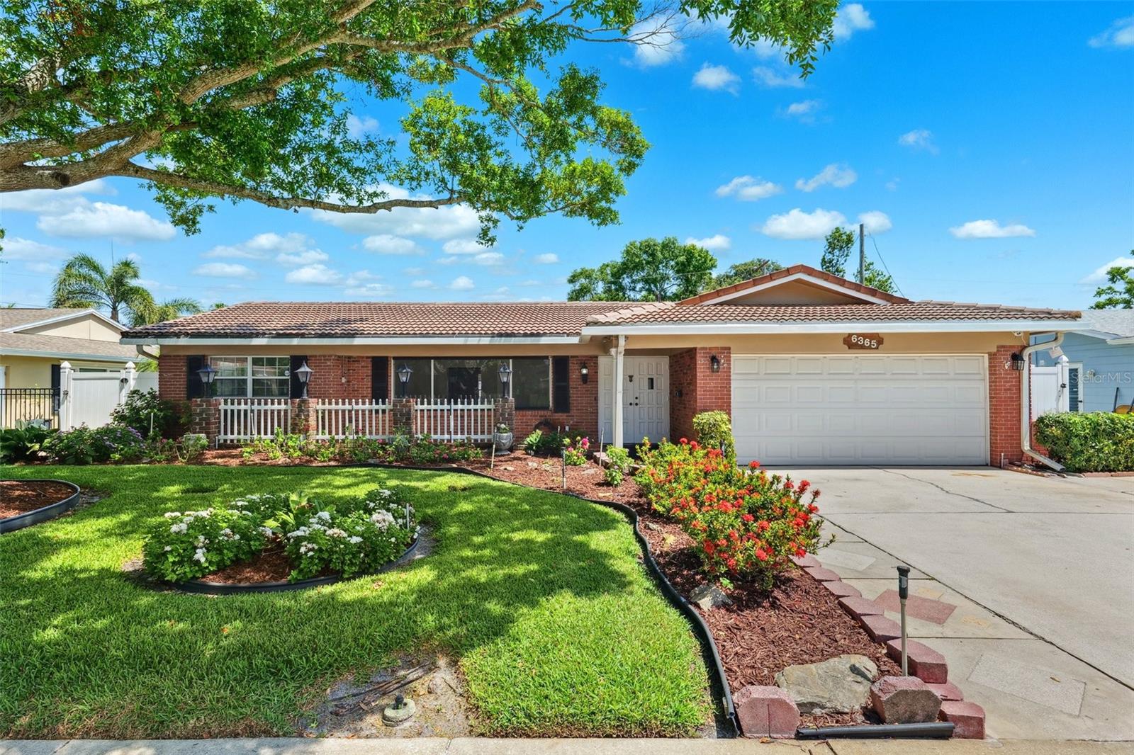 Details for 6365 32nd Avenue N, ST PETERSBURG, FL 33710