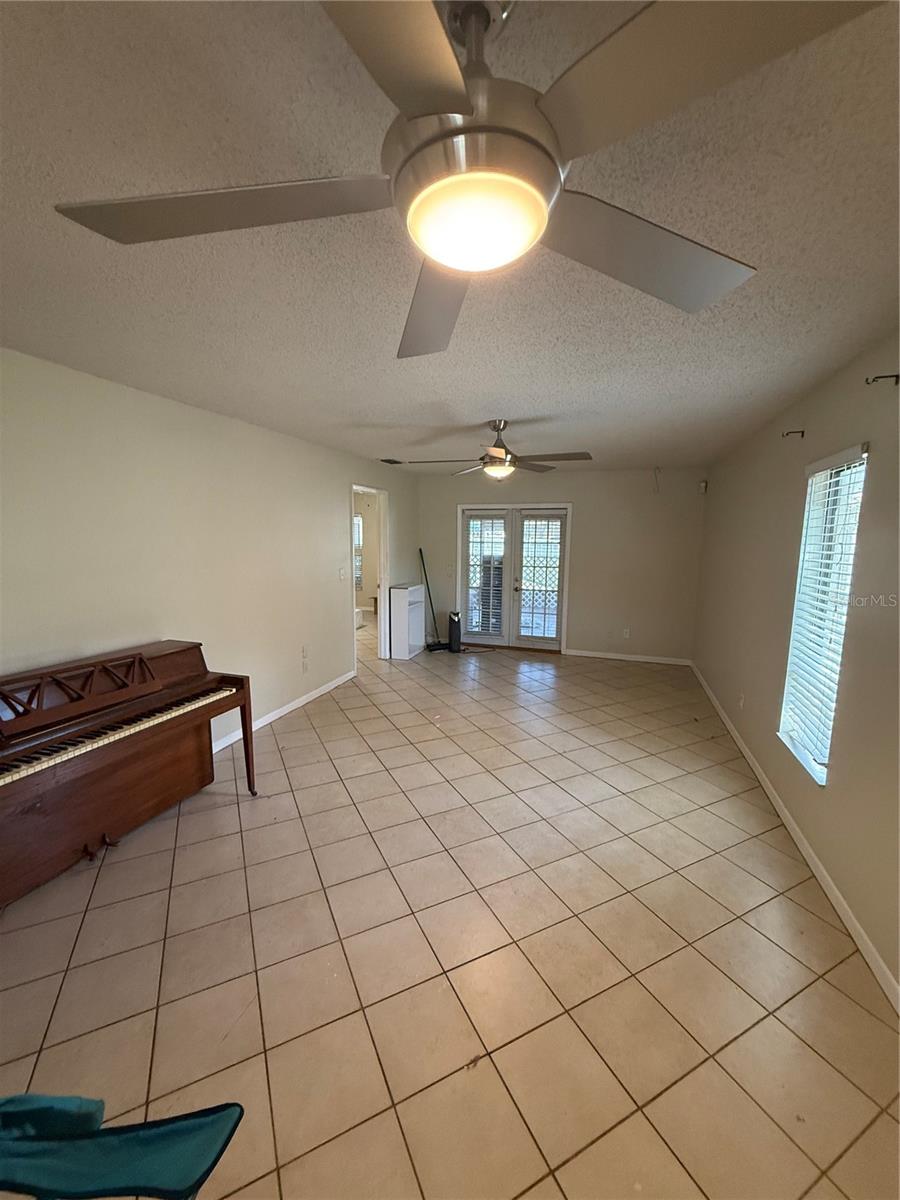 Image 6 of 22 For 7360 Ulmerton Road 20f