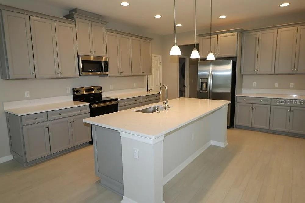 Image 4 of 24 For 29897 Southwell Lane
