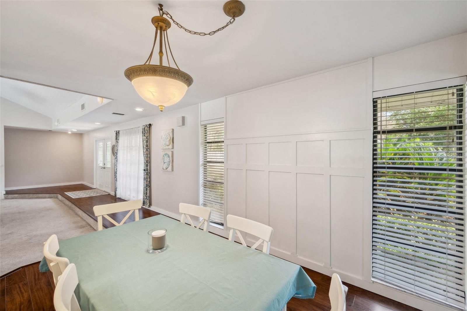 Listing photo id 36 for 6514 Sunhigh Drive
