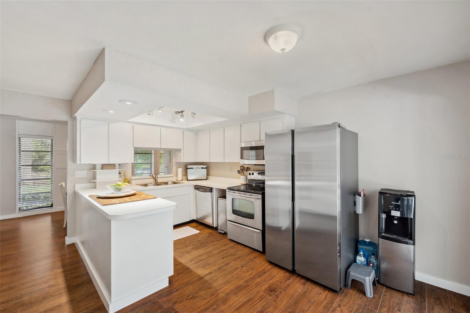 Listing photo id 41 for 6514 Sunhigh Drive