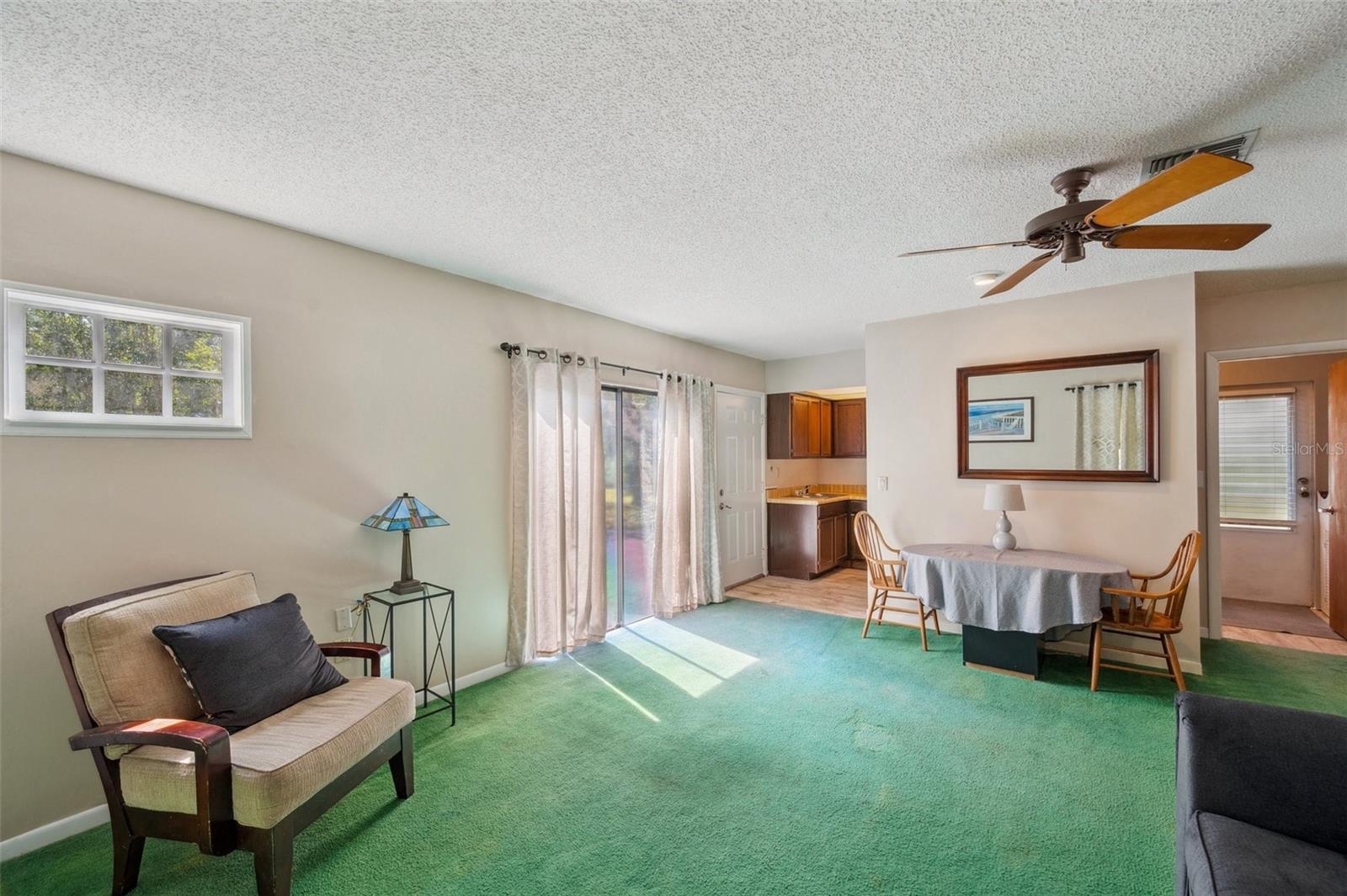 Listing photo id 55 for 6514 Sunhigh Drive