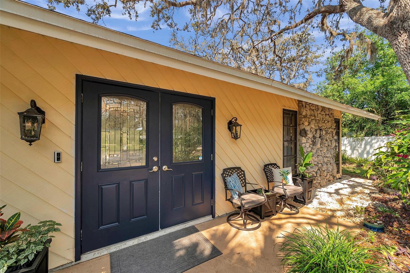 Listing photo id 64 for 6514 Sunhigh Drive