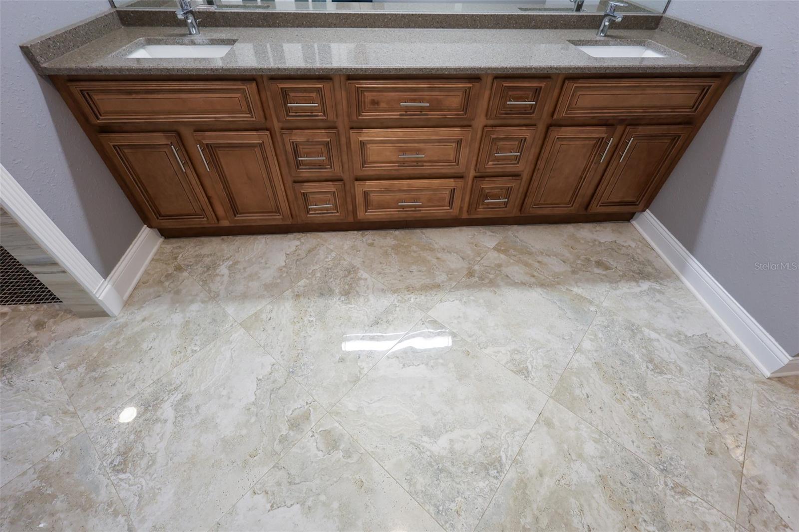 Image 33 of 67 For 2209 Belchery Court Drive