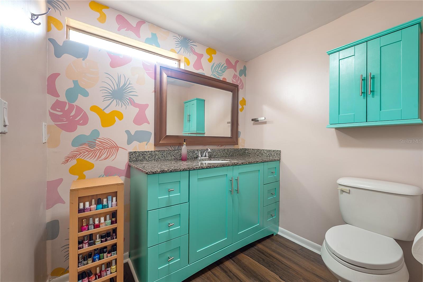 Listing photo id 26 for 7108 Howard Avenue