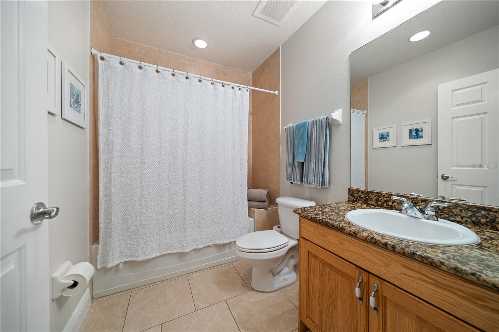 Image 15 of 46 For 17735 Gulf Boulevard 304