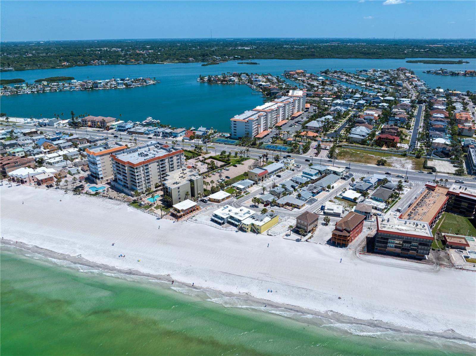 Image 4 of 46 For 17735 Gulf Boulevard 304