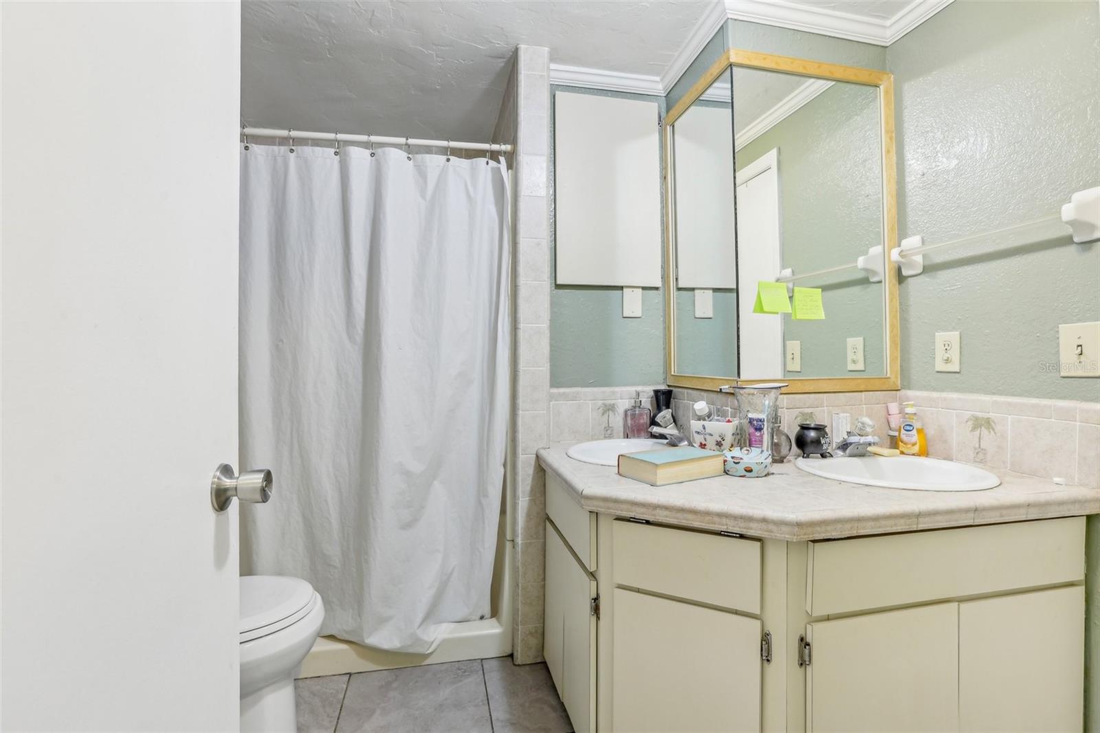 Image 20 of 58 For 10565 Bessemer Street