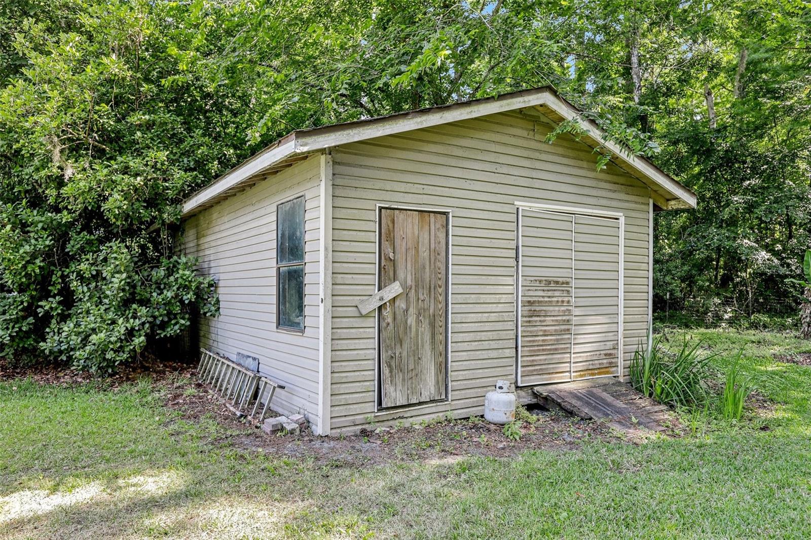 Image 29 of 58 For 10565 Bessemer Street