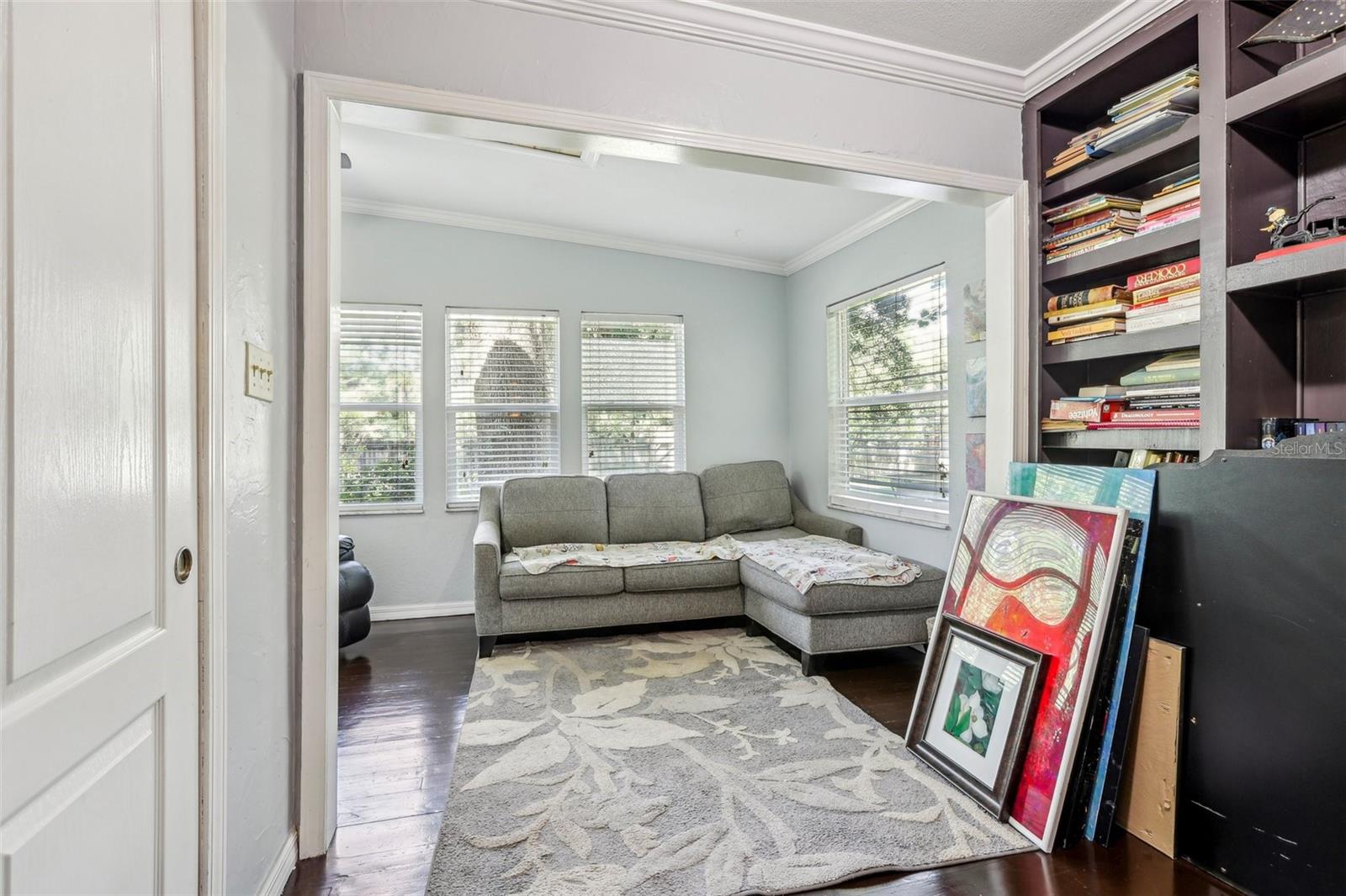 Image 4 of 58 For 10565 Bessemer Street