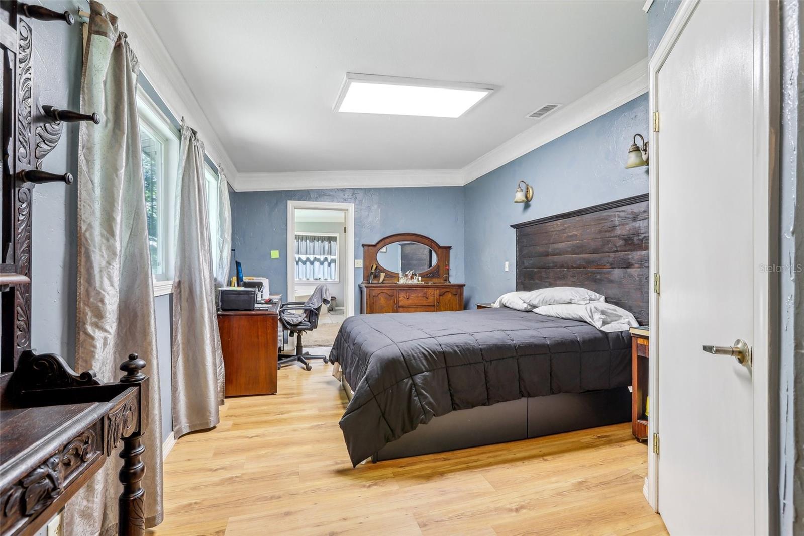 Image 42 of 58 For 10565 Bessemer Street