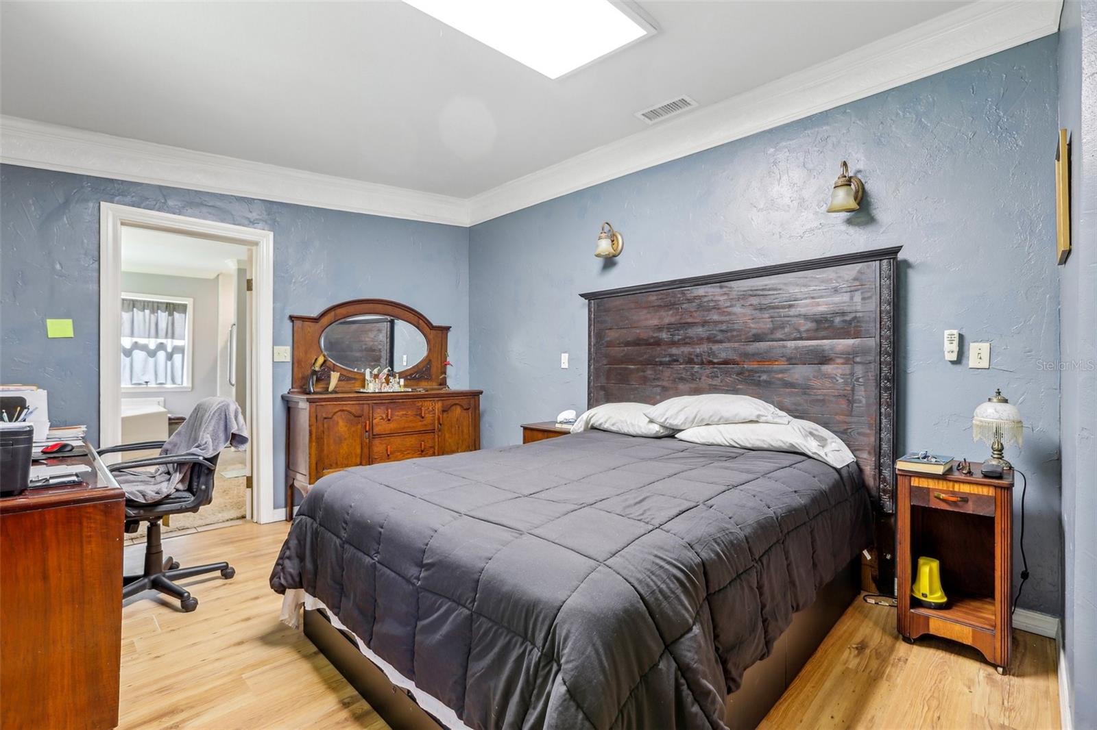 Image 43 of 58 For 10565 Bessemer Street