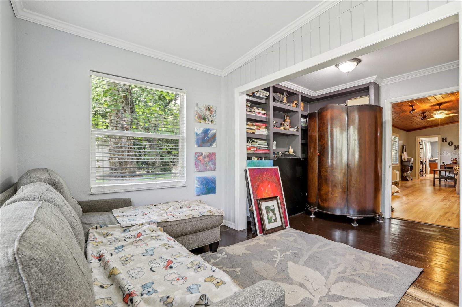 Image 6 of 58 For 10565 Bessemer Street