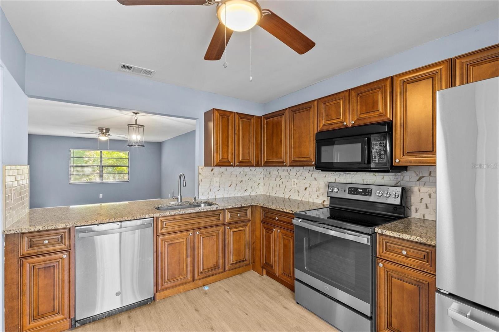 Image 11 of 26 For 4045 Arrowwood Court 4045
