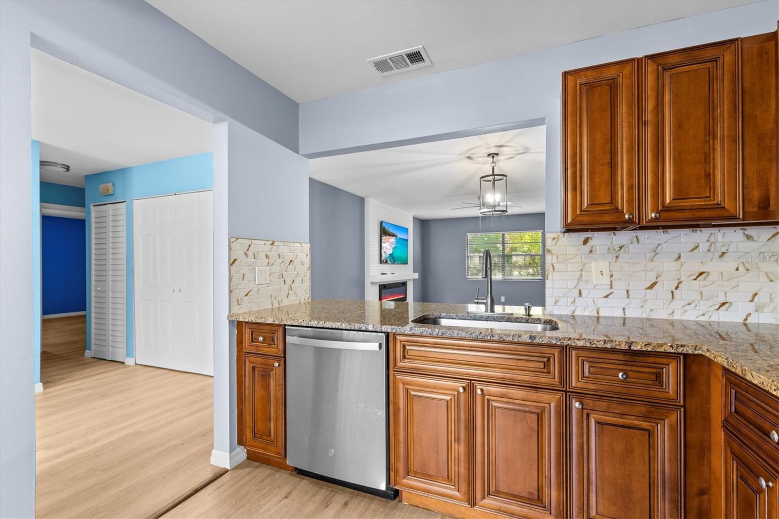 Image 12 of 26 For 4045 Arrowwood Court 4045