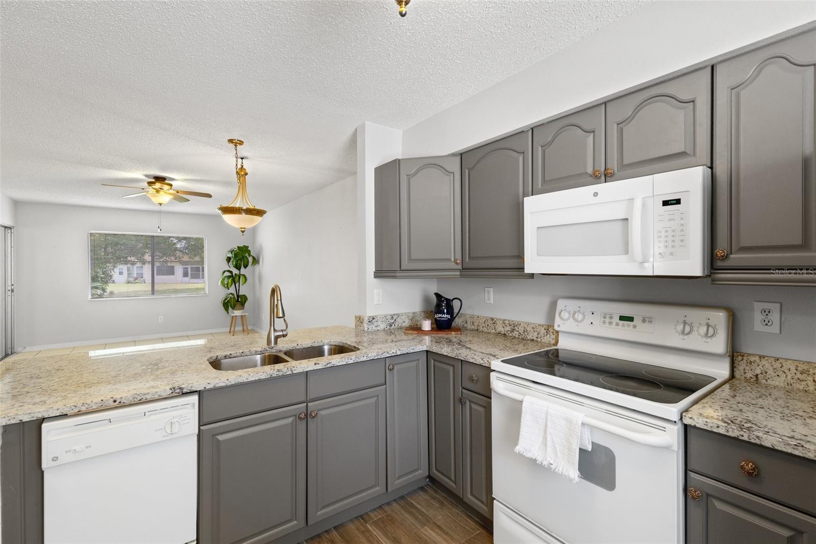 Image 12 of 35 For 3137 Mission Grove Drive 3137